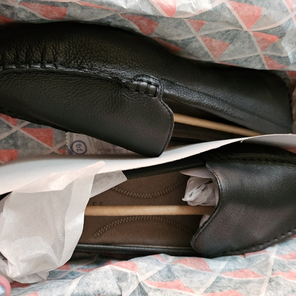 Aerosoles "Over Drive" Women's 8.5 Wide Black leather loafers - Picture 9 of 9